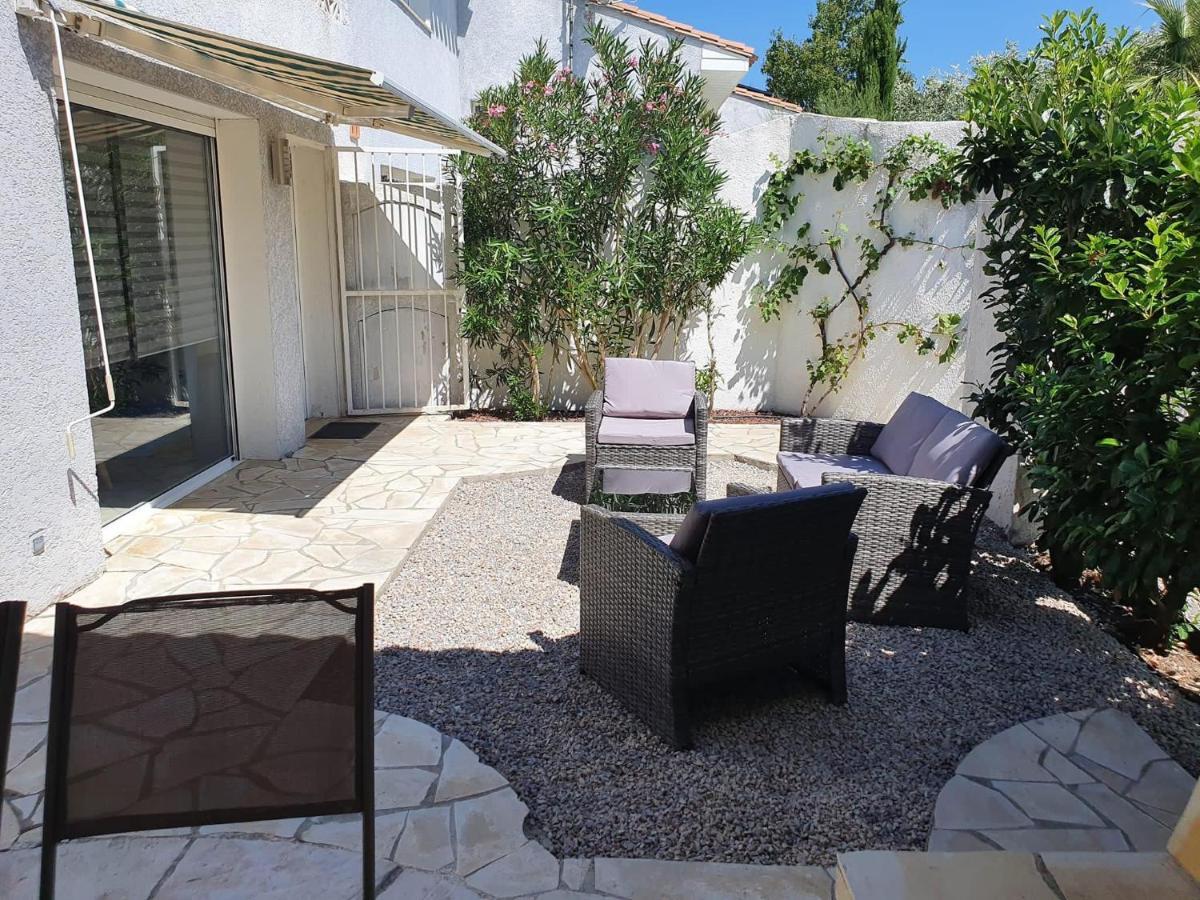 Charmant Logement Avec Piscine Saint-Feliu-d'Avall Екстер'єр фото
