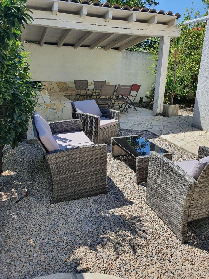 Charmant Logement Avec Piscine Saint-Feliu-d'Avall Екстер'єр фото
