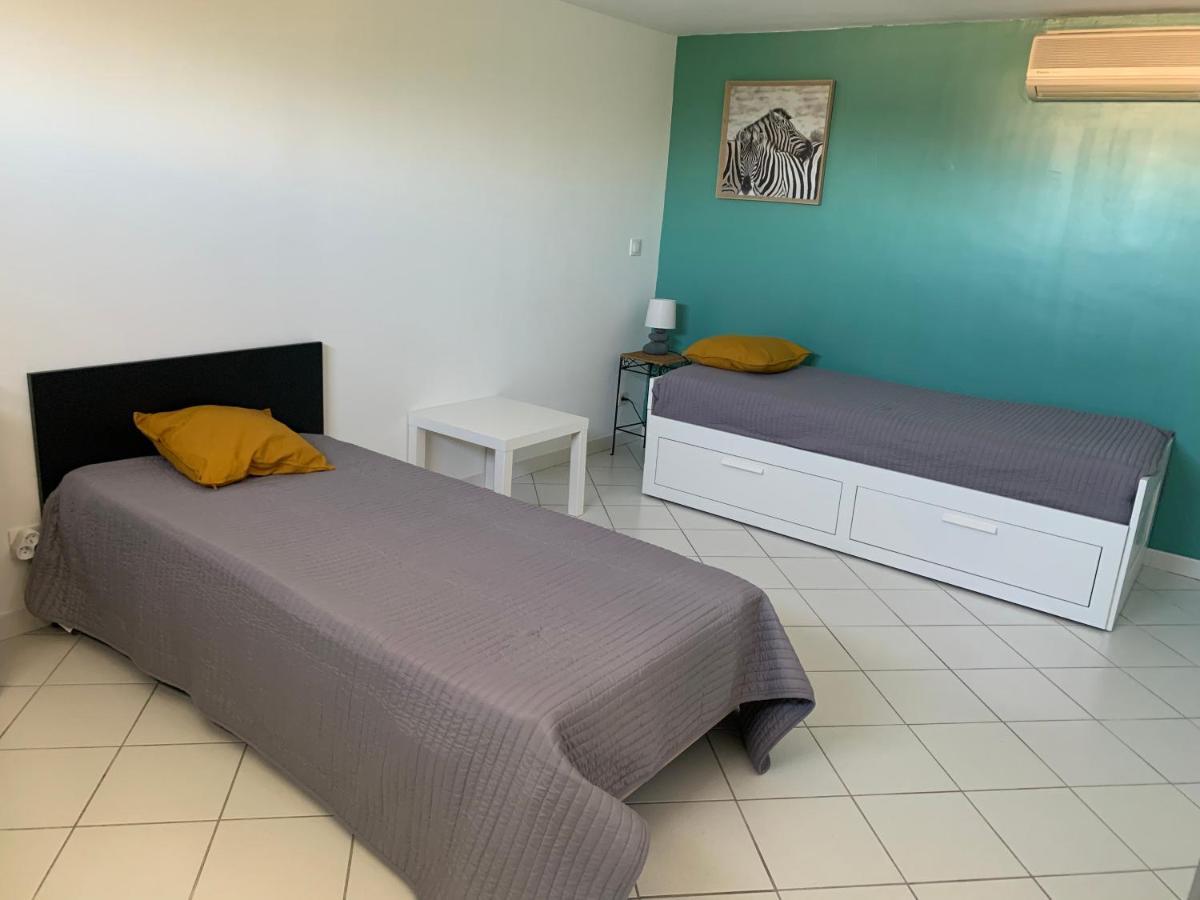 Charmant Logement Avec Piscine Saint-Feliu-d'Avall Екстер'єр фото